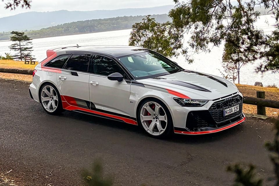 2026 Audi RS6 Avant Performance Review